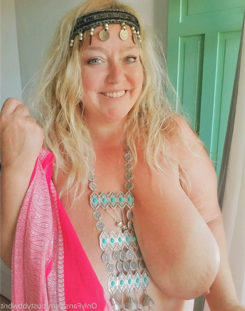 Blonde British BBW Girlfriend [ bustybbwbrit ] Onlyfans leaked photo 3618119 on Hotleaks.tv
