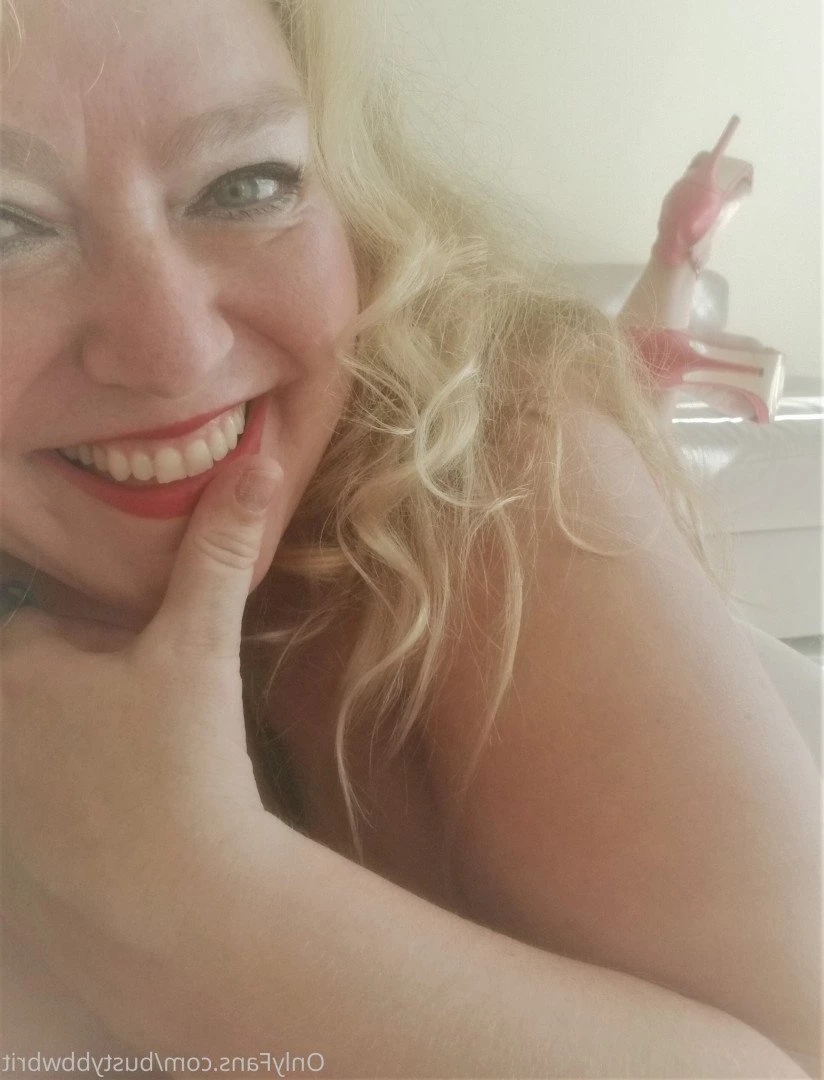 Blonde British BBW Girlfriend [ bustybbwbrit ] Onlyfans leaked photo 3619324 on Hotleaks.tv