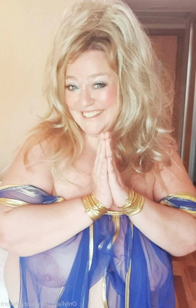 Blonde British BBW Girlfriend [ bustybbwbrit ] Onlyfans leaked photo 3619909 on Hotleaks.tv