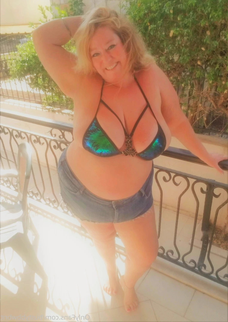 Blonde British BBW Girlfriend [ bustybbwbrit ] Onlyfans leaked photo 5981372 on Hotleaks.tv