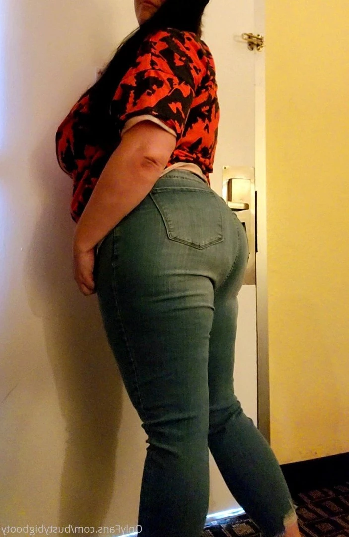 Big TiTTy Stepmom [ bustybigbooty ] Onlyfans leaked photo 3809893 on Hotleaks.tv