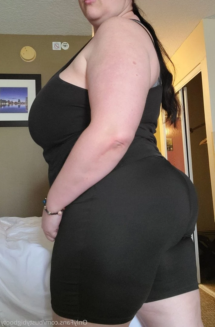 Big TiTTy Stepmom [ bustybigbooty ] Onlyfans leaked photo 3810235 on Hotleaks.tv