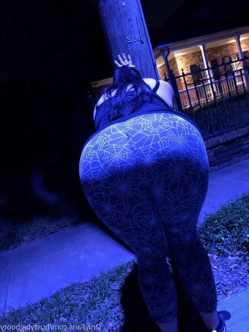 Big TiTTy Stepmom [ bustybigbooty ] Onlyfans leaked photo 3854214 on Hotleaks.tv