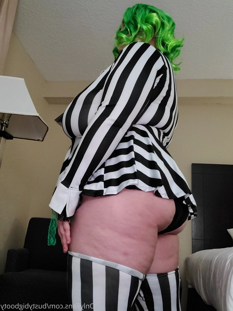Big TiTTy Stepmom [ bustybigbooty ] Onlyfans leaked photo 3857426 on Hotleaks.tv