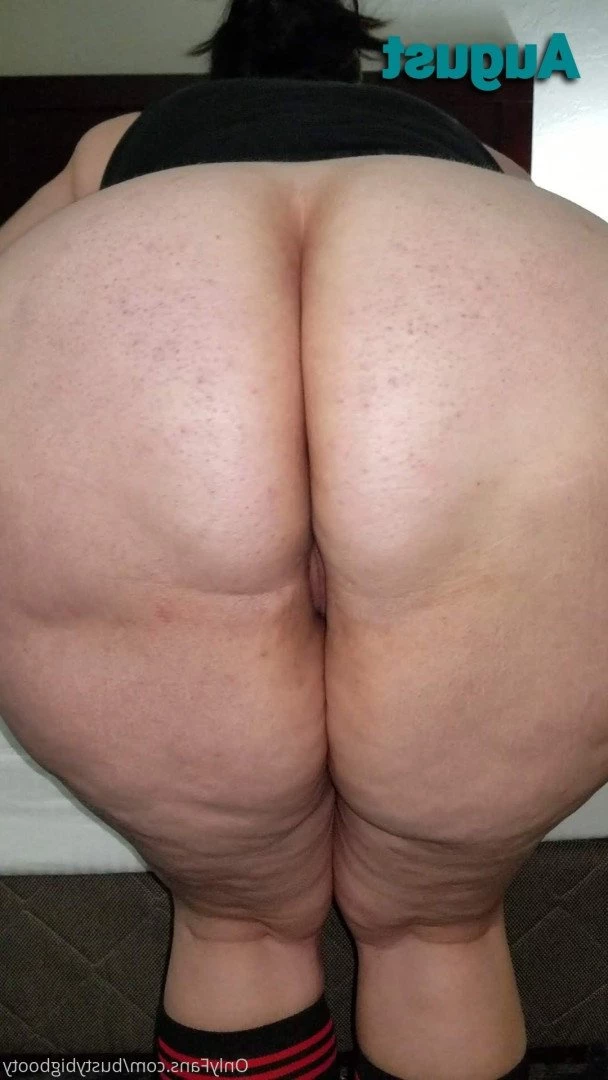 Big TiTTy Stepmom [ bustybigbooty ] Onlyfans leaked photo 3896139 on Hotleaks.tv