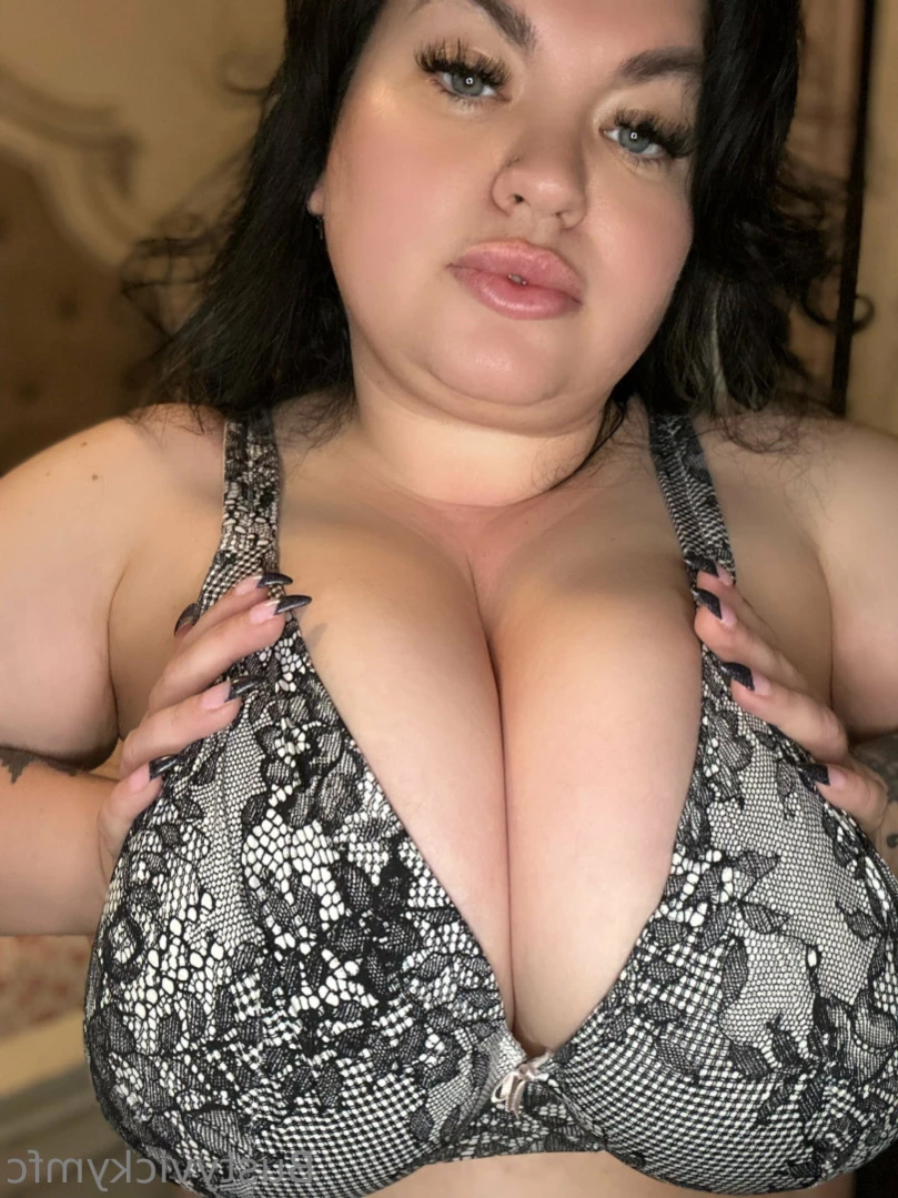 Vicky [ bustyvicky38 ] Onlyfans leaked photo 12382254 on Hotleaks.tv