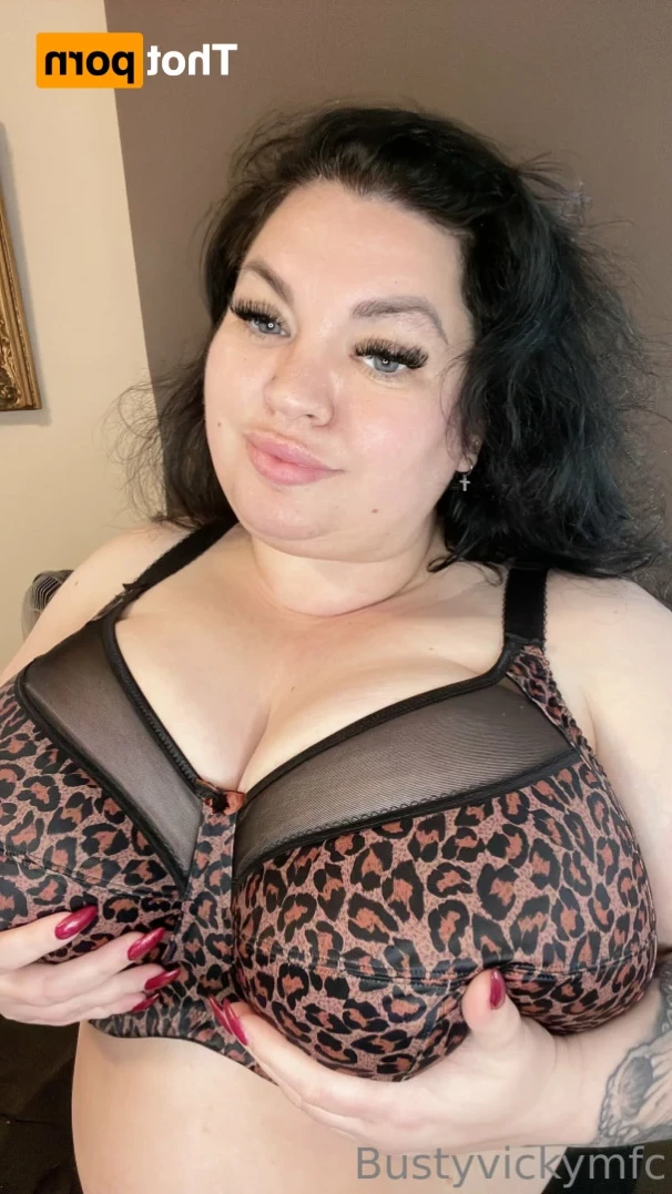 Vicky [ bustyvicky38 ] Onlyfans leaked photo 14520958 on Hotleaks.tv