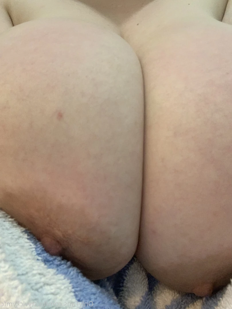 Vicky [ bustyvicky38 ] Onlyfans leaked photo 14521760 on Hotleaks.tv