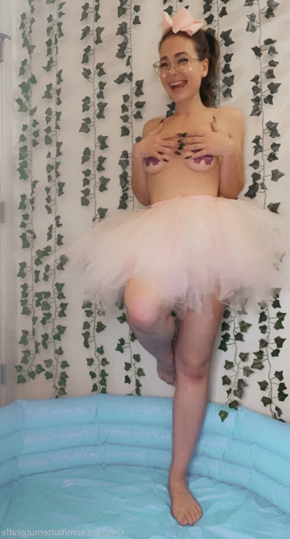 Kayla 🍓 [ butternutgiraffe ] Onlyfans leaked photo 3472000 on Hotleaks.tv