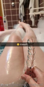 6425937