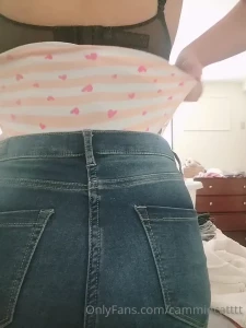 4867946