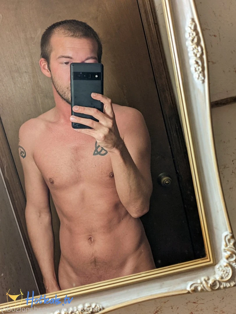 Justin [ notsocanada_dry ] Onlyfans leaked photo 3587909 on Hotleaks.tv