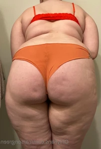 6425243
