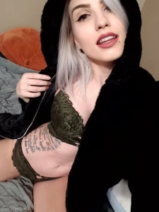 5922806