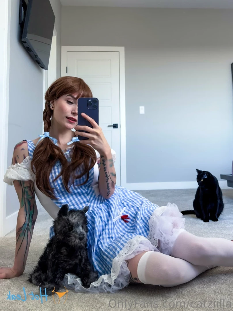 Cat [ catziilla ] Onlyfans leaked photo 11757865 on Hotleaks.tv