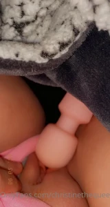1356076