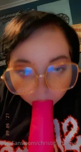 1356102