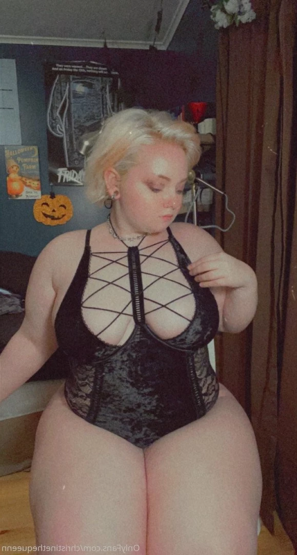 Christinethequeen [ christinethequeenn ] Onlyfans leaked photo 256239 on Hotleaks.tv