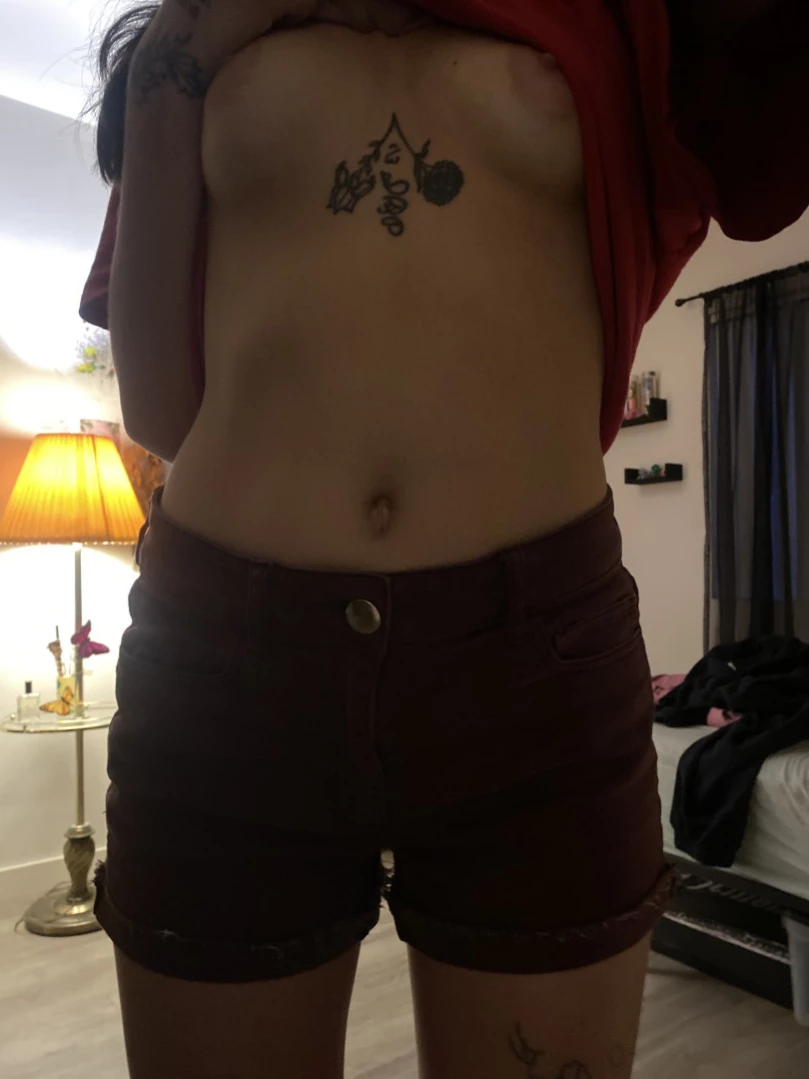 Chloe [ chloenoa ] Onlyfans leaked photo 12473517 on Hotleaks.tv