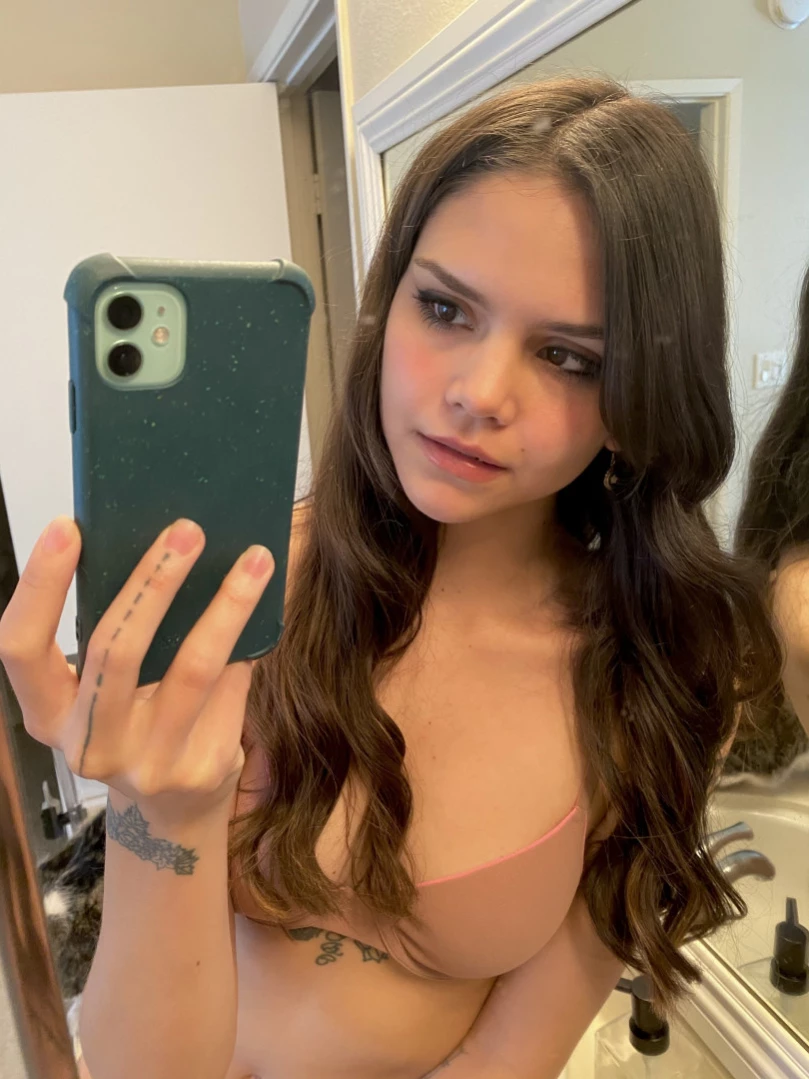 Chloe [ chloenoa ] Onlyfans leaked photo 14268099 on Hotleaks.tv
