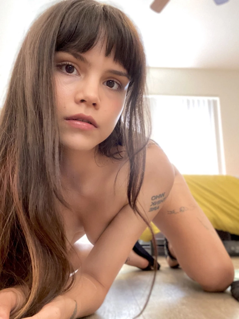 Chloe [ chloenoa ] Onlyfans leaked photo 15479379 on Hotleaks.tv