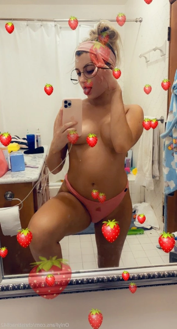 christina crockett [ christinac842 ] Onlyfans leaked photo 3549984 on Hotleaks.tv