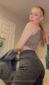 3673247