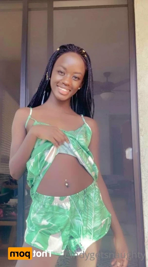 𝗖𝗢𝗟𝗟𝗘𝗚𝗘 𝗦𝗟𝗨𝗧 📚 😍 [ cindygetsnaughty ] Onlyfans leaked photo 14265773 on Hotleaks.tv