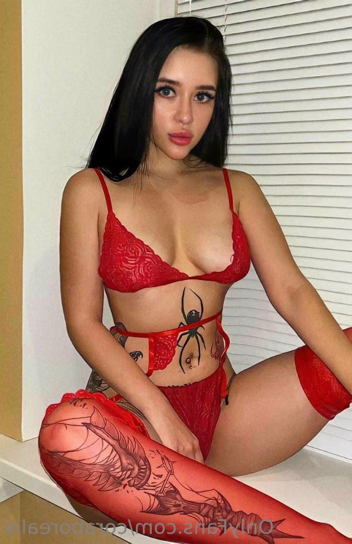𝙲𝚘𝚛𝚊 🎀 [ coraborealis ] Onlyfans leaked photo 6304047 on Hotleaks.tv