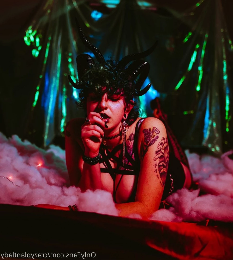 crazyplantlady Onlyfans leaked photo 3404200 on Hotleaks.tv