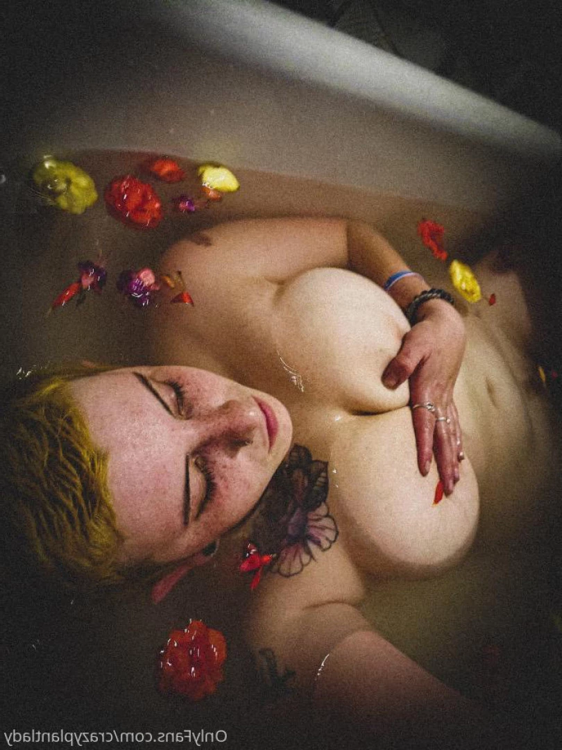 crazyplantlady Onlyfans leaked photo 7614049 on Hotleaks.tv