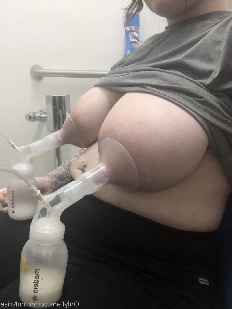 cumnrise Onlyfans leaked photo 10350092 on Hotleaks.tv