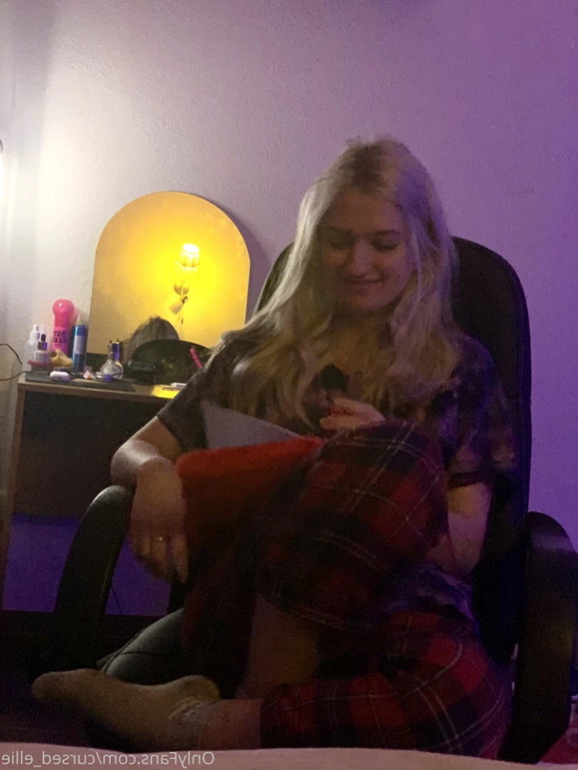 Cursed Ellie 💌 [ cursed_ellie ] Onlyfans leaked photo 15857089 on Hotleaks.tv