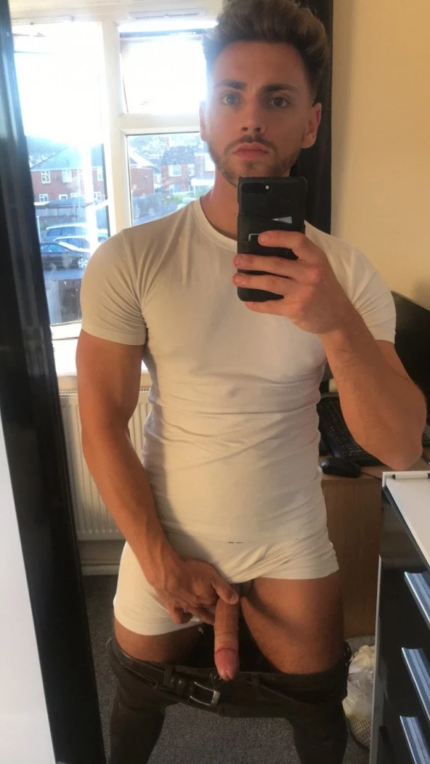 curtonlyfans [ cxrtonlyfans ] Onlyfans leaked photo 3509852 on Hotleaks.tv