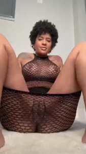 18493933