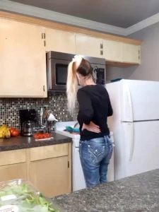 Cynthia [ cynthiatazer ] Onlyfans leaked video 8971134 on Hotleaks.tv