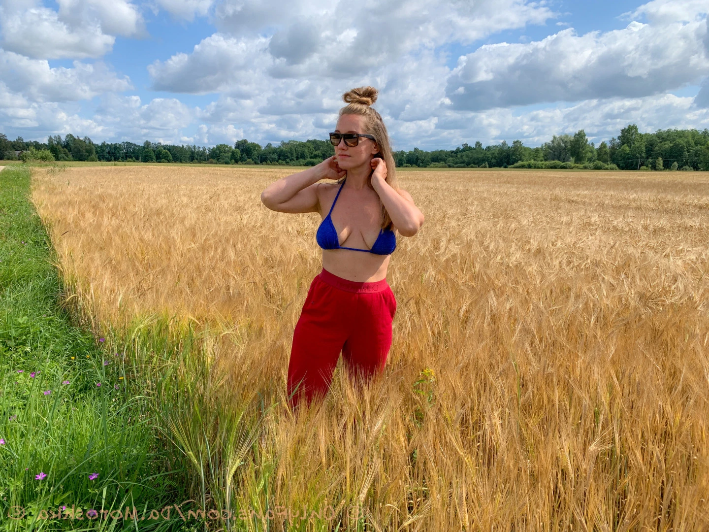 Moroshka [ da.moroshka ] Onlyfans leaked photo 9841143 on Hotleaks.tv