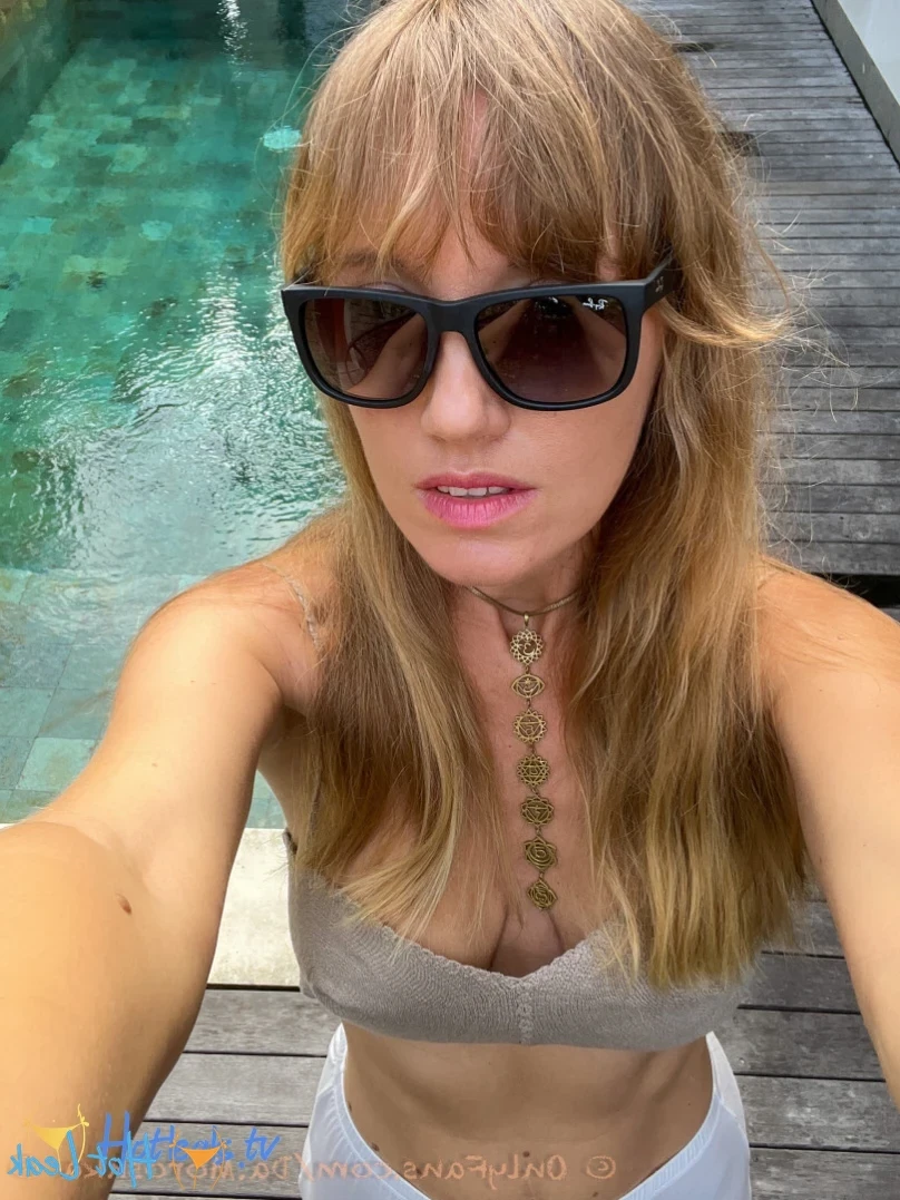 Moroshka [ da.moroshka ] Onlyfans leaked photo 11853046 on Hotleaks.tv