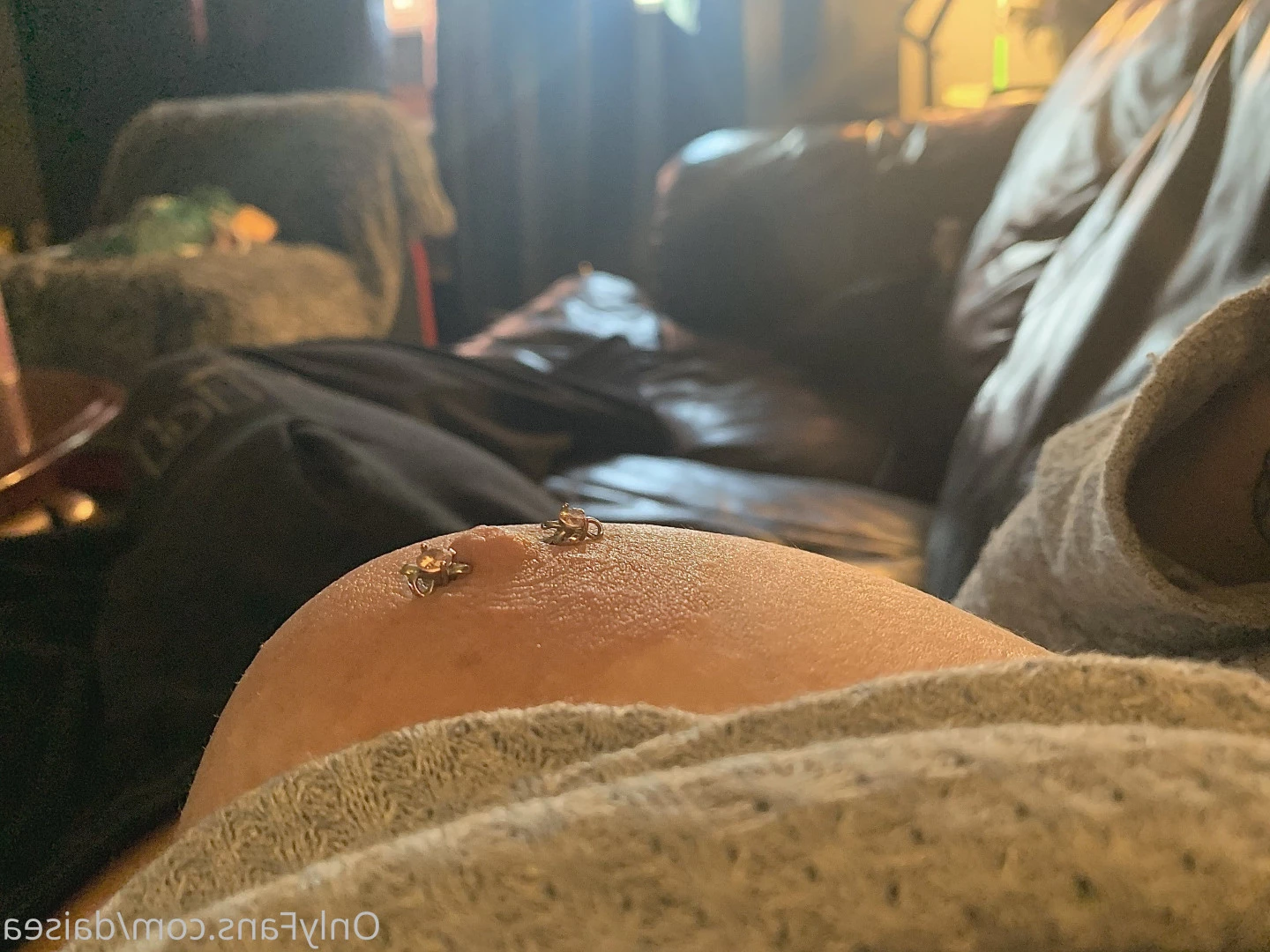 ძᥲіsᥱᥲ- і ᴊᴜsᴛ ɢʀᴀᴅᴜᴀᴛᴇᴅ! FREE OF [ daisea ] Onlyfans leaked photo 10330259 on Hotleaks.tv
