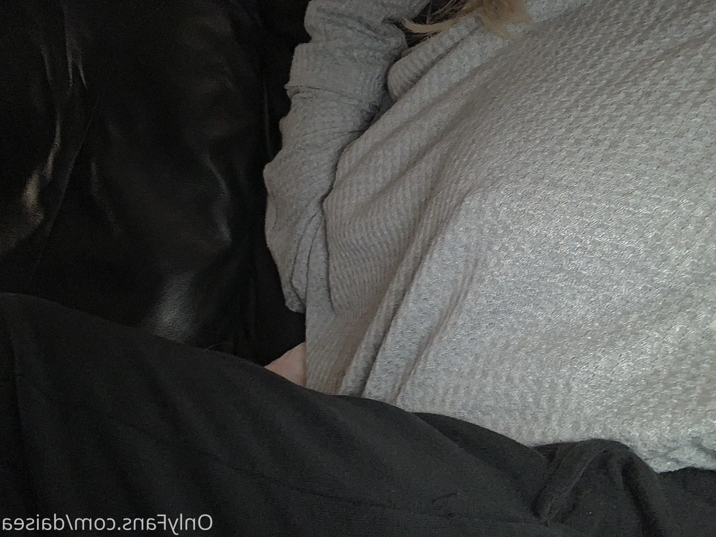 ძᥲіsᥱᥲ- і ᴊᴜsᴛ ɢʀᴀᴅᴜᴀᴛᴇᴅ! FREE OF [ daisea ] Onlyfans leaked photo 10330559 on Hotleaks.tv
