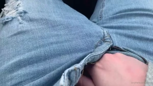 ძᥲіsᥱᥲ- і ᴊᴜsᴛ ɢʀᴀᴅᴜᴀᴛᴇᴅ! FREE OF [ daisea ] Onlyfans leaked video 13202520 on Hotleaks.tv