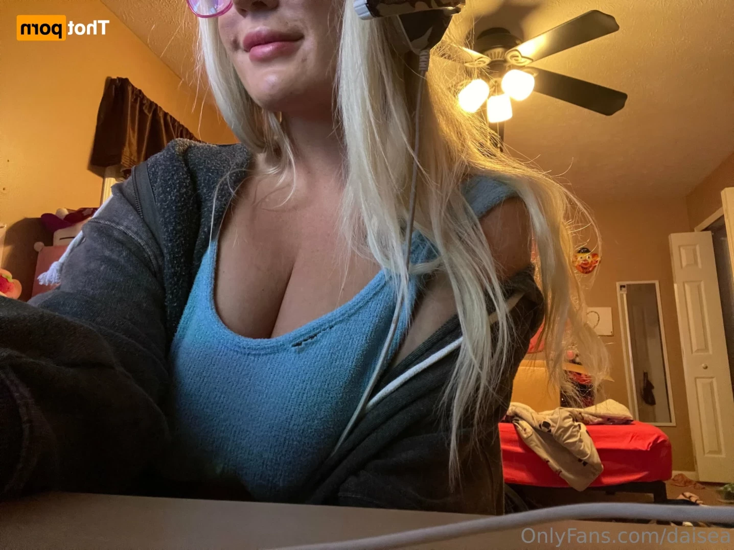 ძᥲіsᥱᥲ- і ᴊᴜsᴛ ɢʀᴀᴅᴜᴀᴛᴇᴅ! FREE OF [ daisea ] Onlyfans leaked photo 14309912 on Hotleaks.tv