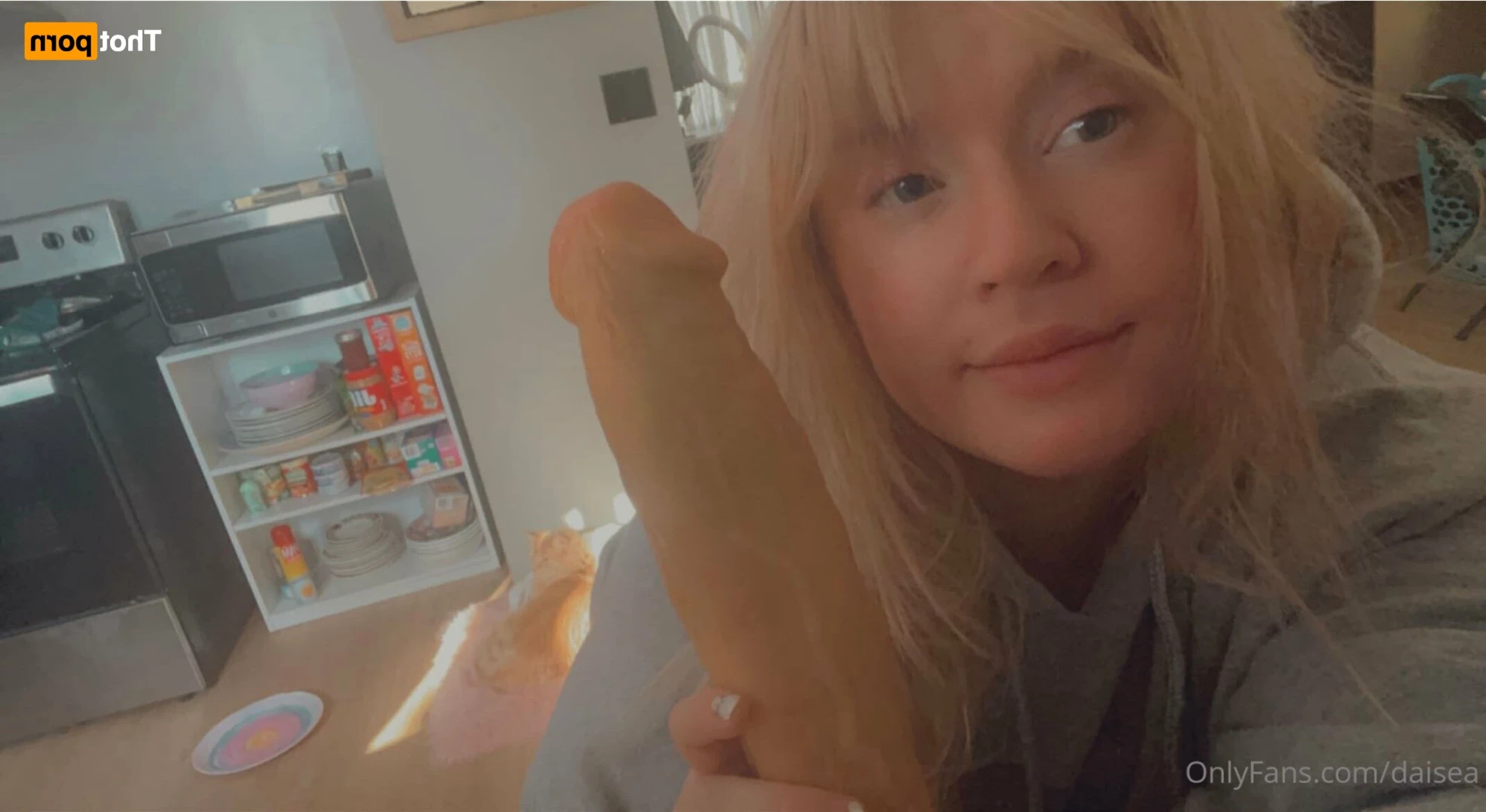 ძᥲіsᥱᥲ- і ᴊᴜsᴛ ɢʀᴀᴅᴜᴀᴛᴇᴅ! FREE OF [ daisea ] Onlyfans leaked photo 14409136 on Hotleaks.tv