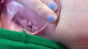 ძᥲіsᥱᥲ- і ᴊᴜsᴛ ɢʀᴀᴅᴜᴀᴛᴇᴅ! FREE OF [ daisea ] Onlyfans leaked video 16200934 on Hotleaks.tv