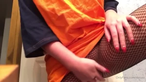 ძᥲіsᥱᥲ- і ᴊᴜsᴛ ɢʀᴀᴅᴜᴀᴛᴇᴅ! FREE OF [ daisea ] Onlyfans leaked video 16231082 on Hotleaks.tv