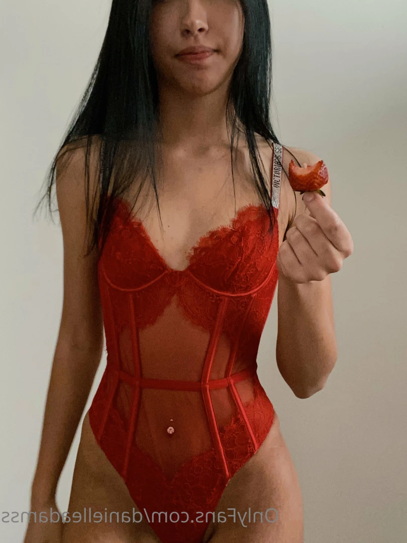 Dani [ danielleadamss ] Onlyfans leaked photo 7901573 on Hotleaks.tv
