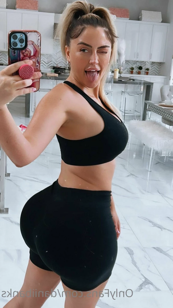 Danii Banks 💦 [ daniibanks ] Onlyfans leaked photo 6301357 on Hotleaks.tv