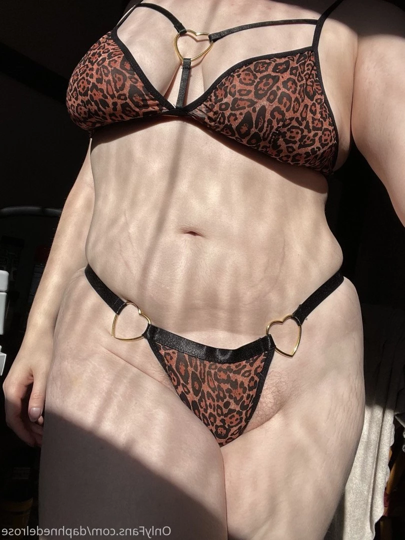 🧡 𝒢𝒾𝓃𝑔𝑒𝓇 𝑅𝒶𝓅𝓊𝓃𝓏𝑒𝓁 🧡 [ daphnedelrose ] Onlyfans leaked photo 3696031 on Hotleaks.tv