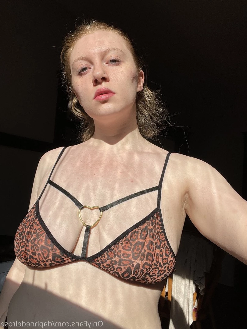 🧡 𝒢𝒾𝓃𝑔𝑒𝓇 𝑅𝒶𝓅𝓊𝓃𝓏𝑒𝓁 🧡 [ daphnedelrose ] Onlyfans leaked photo 3738882 on Hotleaks.tv