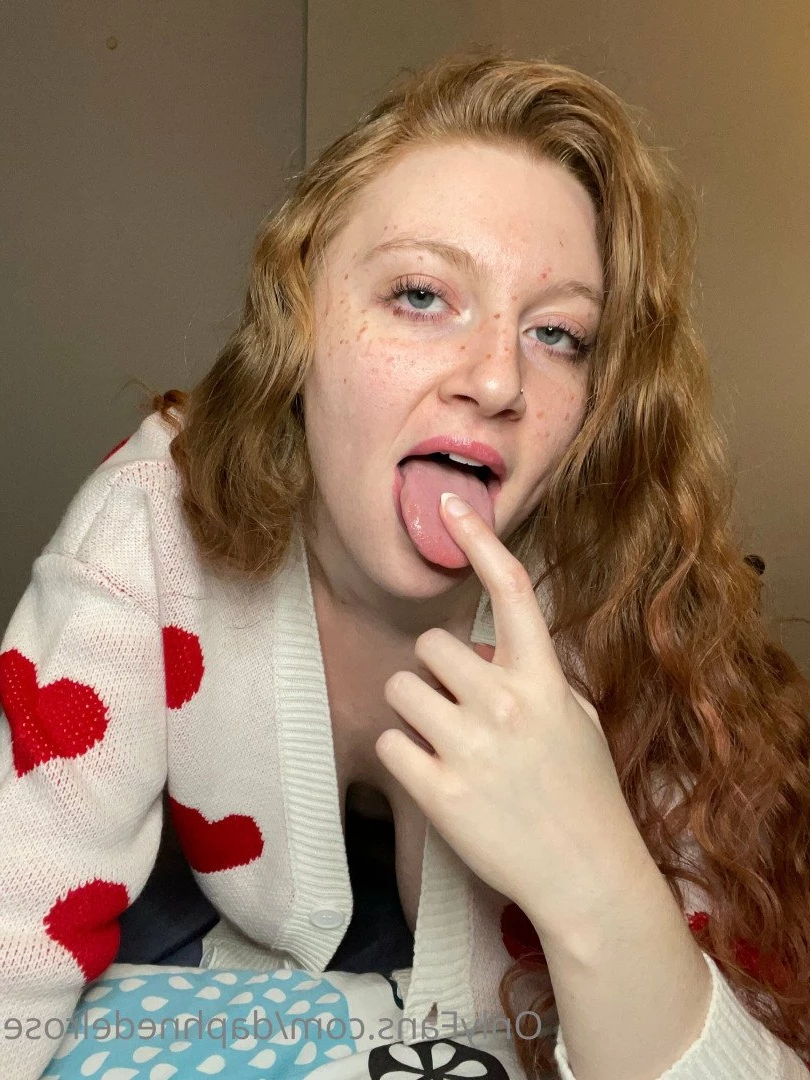 🧡 𝒢𝒾𝓃𝑔𝑒𝓇 𝑅𝒶𝓅𝓊𝓃𝓏𝑒𝓁 🧡 [ daphnedelrose ] Onlyfans leaked photo 3744369 on Hotleaks.tv